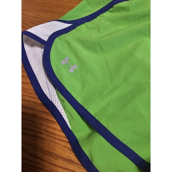Under Armour Green Lightweight Running Shorts Lined Women's Size Medium Athletic - Picture 2 of 5